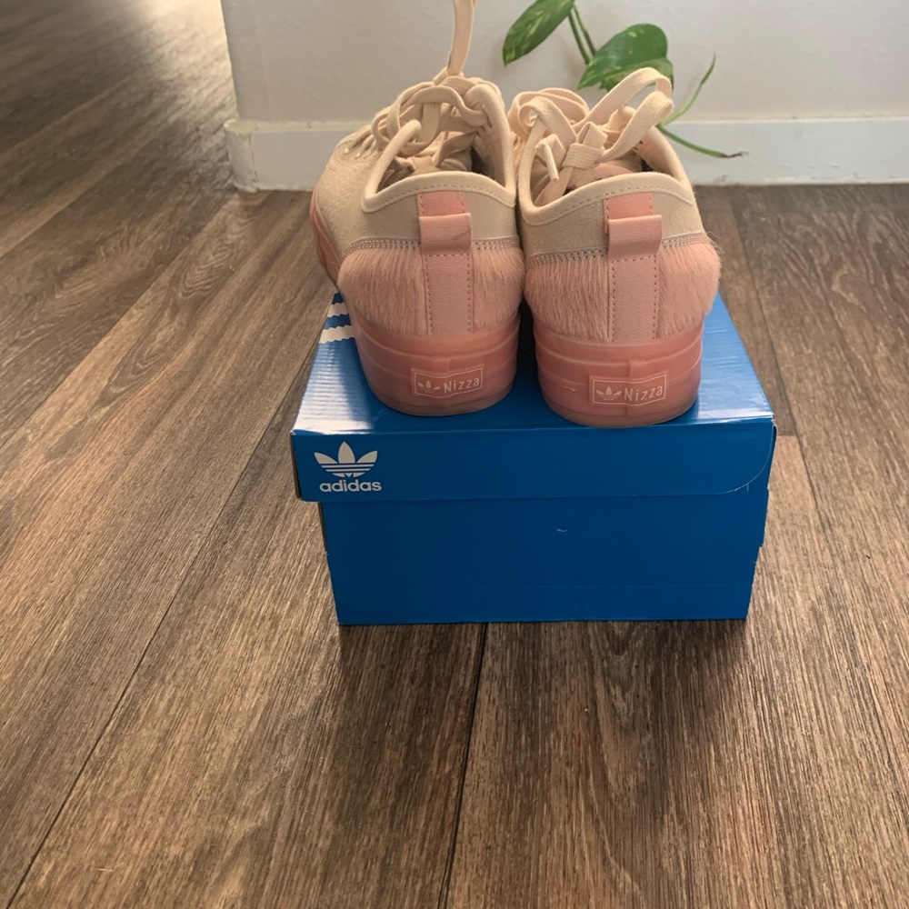 Addidas - Picture 2 of 4